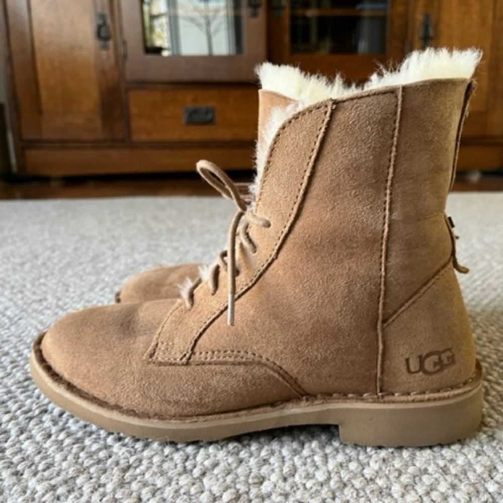 UGG Quincy lace-up sheepskin booties, Chestnut, size 7.5